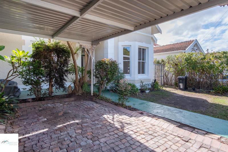 3 Bedroom Property for Sale in Kenilworth Western Cape
